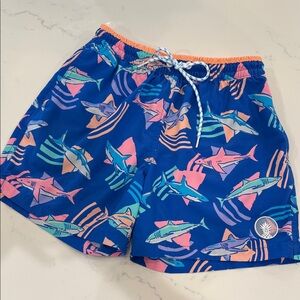Chubbies Kids Shark Print Swim Shorts - Blue and Pink